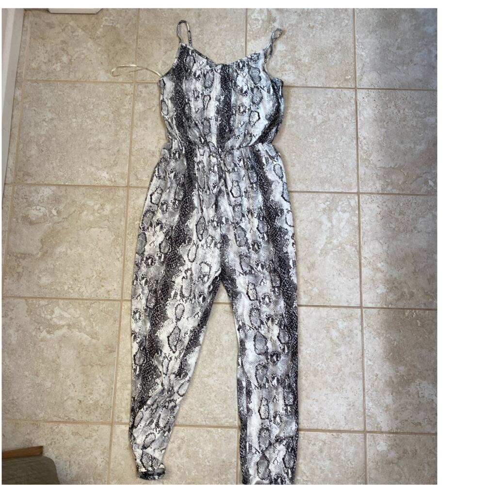 Womens Snake print Jumpsuite Size Large